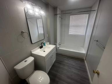 Main picture of 1023 Charles St