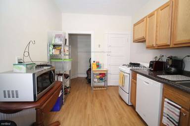 Main picture of 15 Mount Hood Rd