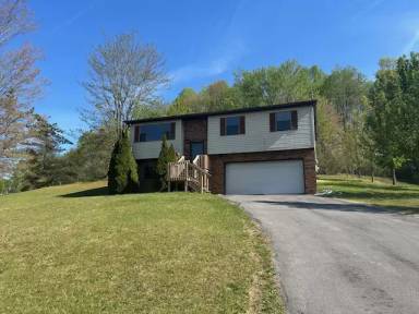 Main picture of 209 Sidney St