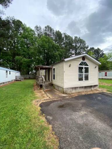 Main picture of 1307 W Main St