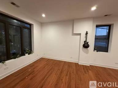 Main picture of 2326 S Wolcott Ave