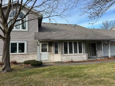 Main picture of 2567 Sumac Cir
