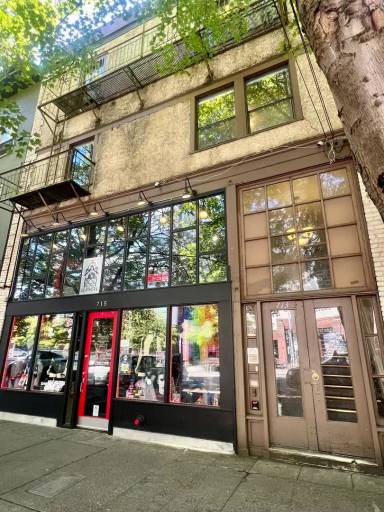 Main picture of 713 E Pike St