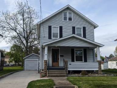 Main picture of 239 Bachtel St SE