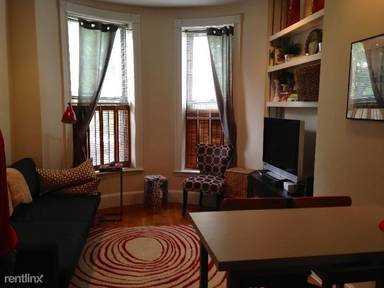 Main picture of 221 W Newton St