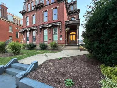 Main picture of 1220 Sheffield St