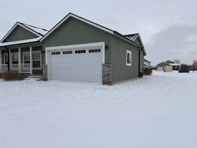 Main picture of 614 40th St E