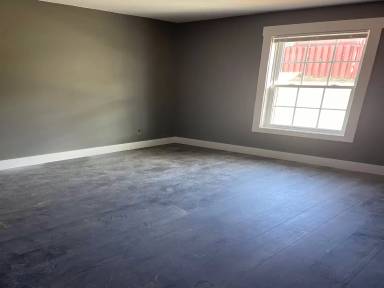 Main picture of 303 Camptown Rd