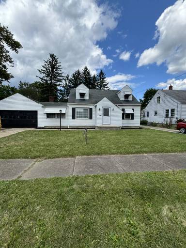 Main picture of 412 Joan Ave