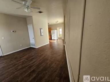 Main picture of 354 E Southcross Blvd