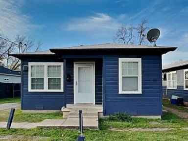 Main picture of 2805 Carter St