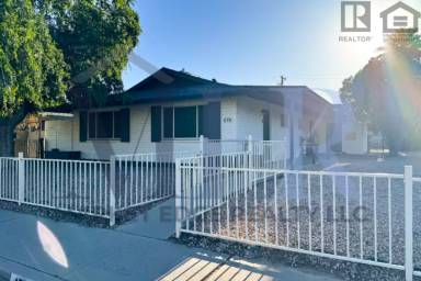 Main picture of 4711 N 15th Ave