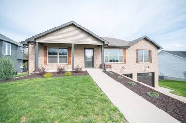 Main picture of 1717 London Way