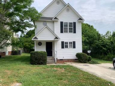 Main picture of 4640 Valley Stream Dr