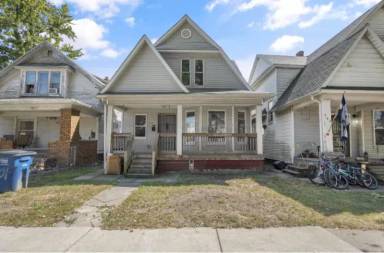 Main picture of 705 Forsythe St