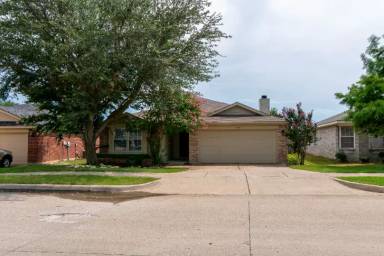 Main picture of 4216 Gladney Ln
