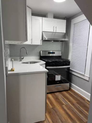Main picture of 54 Church St