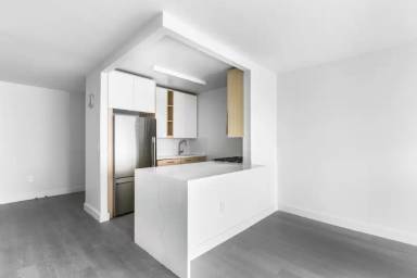Main picture of 101 West End Ave Apartments