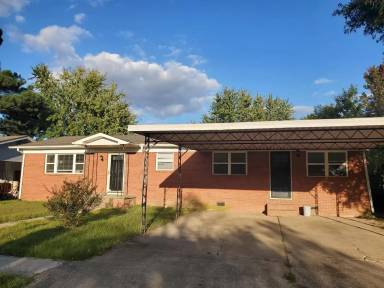 Main picture of 607 N 10th St