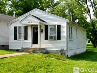 Main picture of 3819 Grand Ave