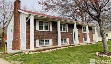 Main picture of 5918 Goddard St