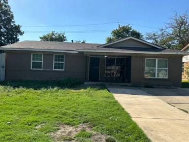 Main picture of 7941 Woodshire Dr