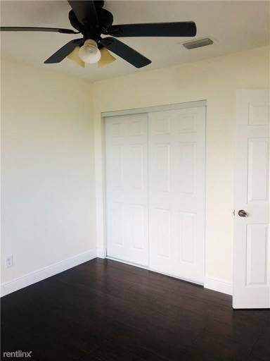 Main picture of 10063 SW 147th Ct