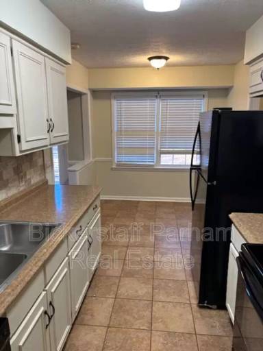 Main picture of 3 Abbey Ct