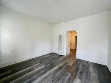 Main picture of 222 Lowell St