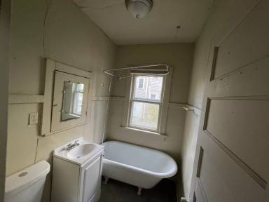 Main picture of 1921 N 24th St
