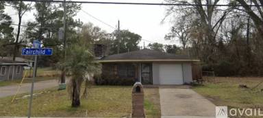 Main picture of 2358 Fairchild St