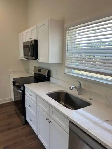 Main picture of 2020 14th Ave S