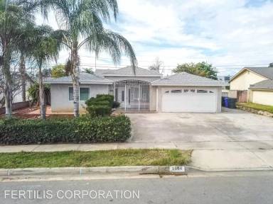 Main picture of 9844 Galena Ave