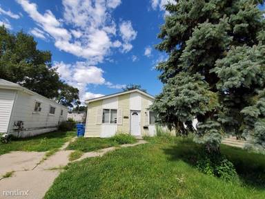 Main picture of 8635 Essex Ave