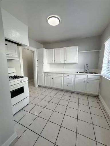 Main picture of 1549 Linden Ave