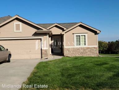 Main picture of 2115 S 197th St