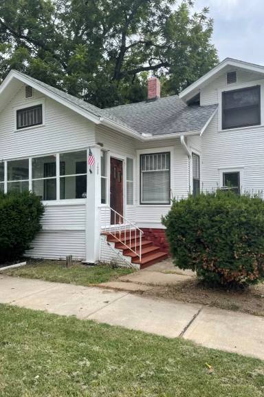 Main picture of 1409 SW 5th St