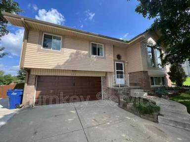 Main picture of 405 Fort St