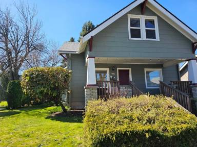 Main picture of 4249 SE 9th Ave