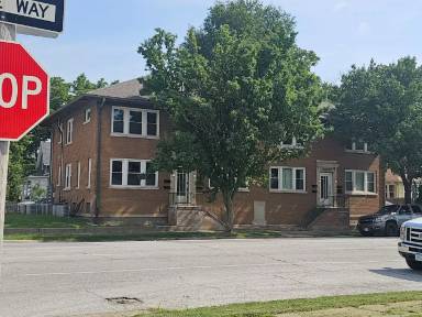 Main picture of 2042 W 4th St