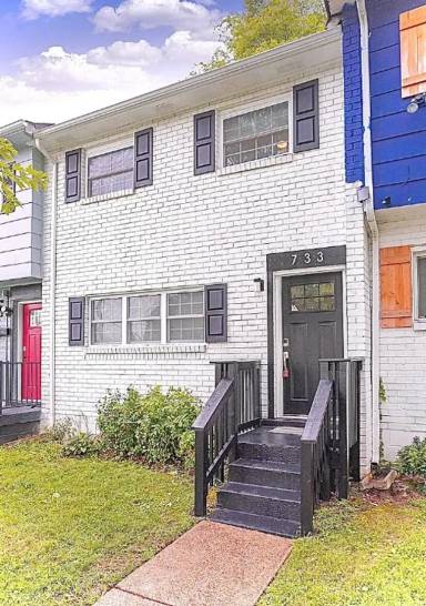 Main picture of 733 Joseph Ave