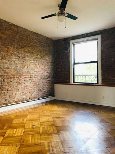 Main picture of 817 8th Ave