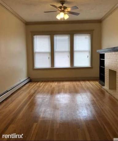 Main picture of 448 E 76th St