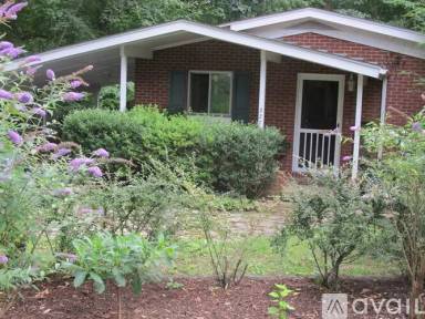 Main picture of 327 Laurel Circle Dr