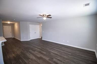 Main picture of 147 Callaway Cres