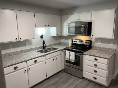 Main picture of 902-972 Sullivan Rd