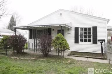 Main picture of 3652 Dixie Dr