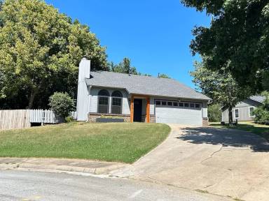 Main picture of 4052 N Abington Ct