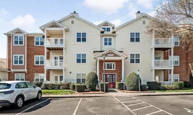 Main picture of 10615 Hill Point Ct