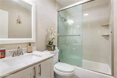 Main picture of 2324 NW 98th Ter